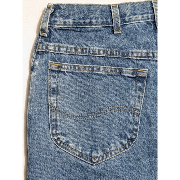 Vintage Lee‎ Jeans 34x32 Straight Leg Blue Denim USA Classic Fit - Picture 7 of 16